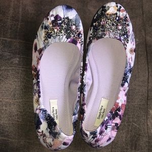 Brand New Simply Vera Women's Beaded Ballet Flats